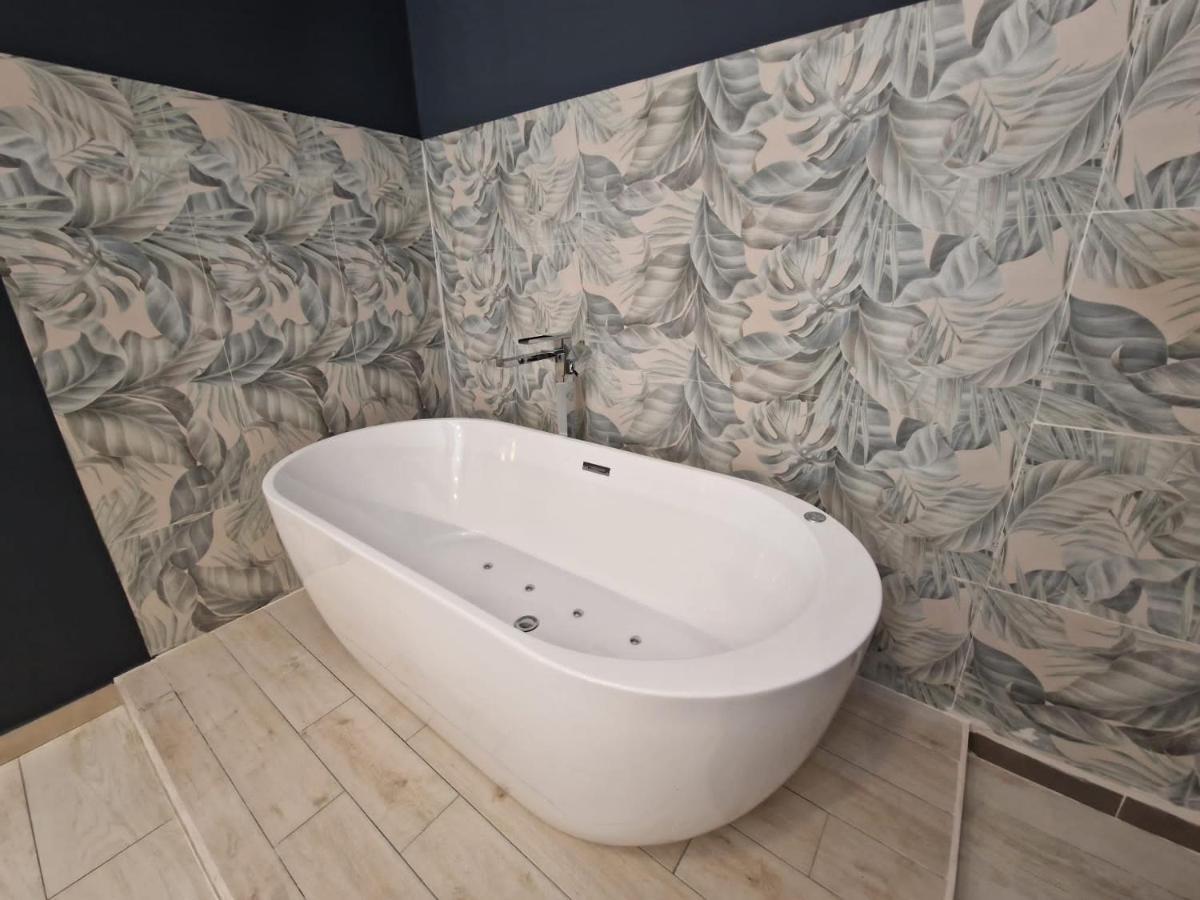 Apartments Amica Таранто Екстериор снимка